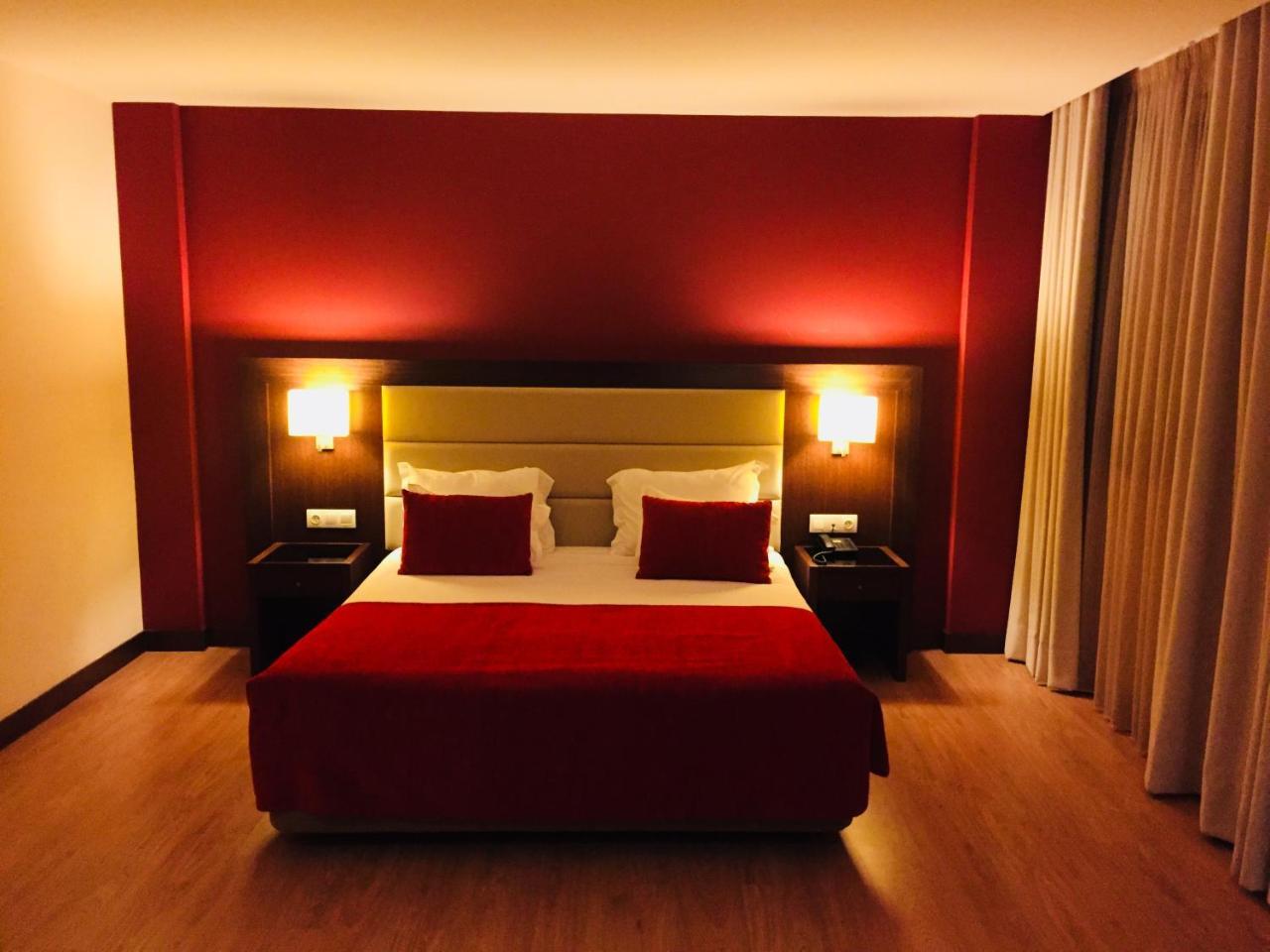 Palace Hotel E Spa Monte Rio Термаш-де-Сан-Педру-ду-Сул Экстерьер фото